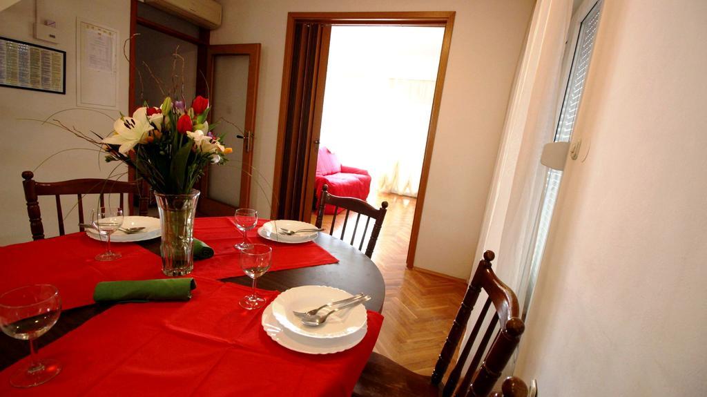 Apartments Ivka Омиш Экстерьер фото